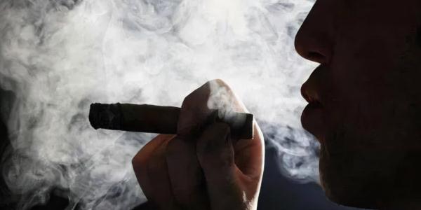 头发变白，原来是这里出了毛病！中医的养发方法奉上，让白发晚点来~